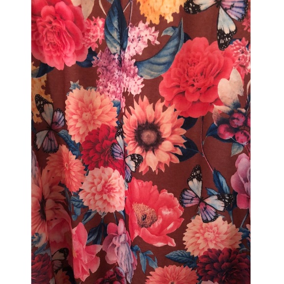 🦄Unicorn LuLaRoe Butterflies & Flowers Maxi NWT🦄 - Picture 3 of 4
